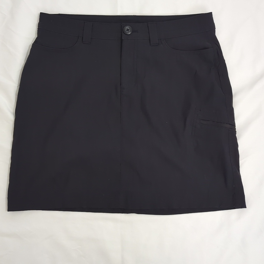 Eddie Bauer Rainier Skort, Color Black Size 4